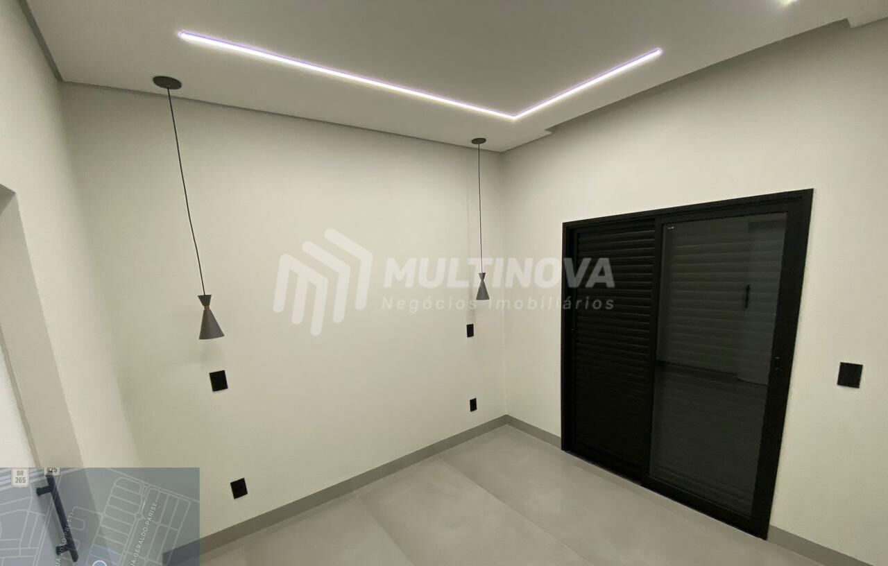 Casa de Condomínio com 2 quartos à venda, 168m² — foto 14 de 18