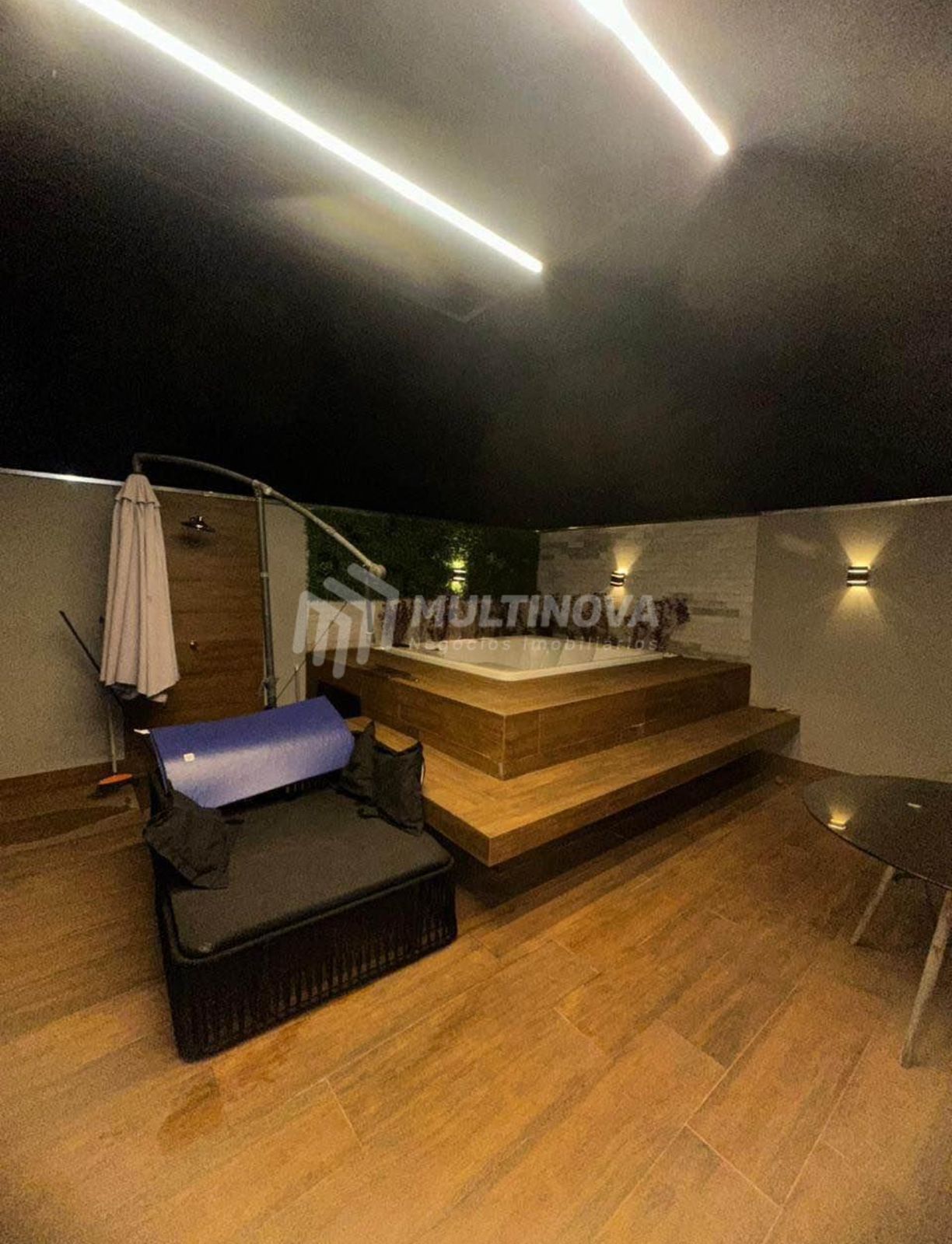 Casa de Condomínio com 3 quartos à venda, 300m² — foto 7 de 13
