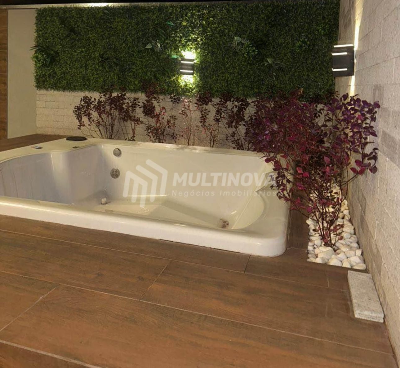 Casa de Condomínio com 3 quartos à venda, 300m² — foto 11 de 13