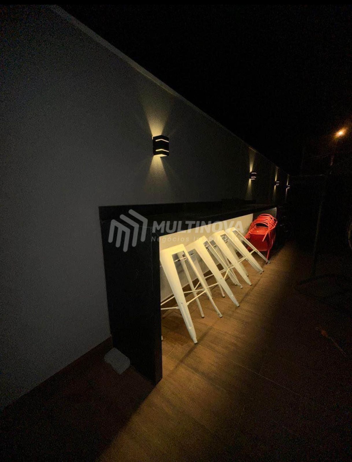 Casa de Condomínio com 3 quartos à venda, 300m² — foto 8 de 13