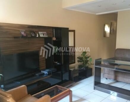 Casa de Condomínio com 3 quartos à venda, 82m² — foto 2 de 11
