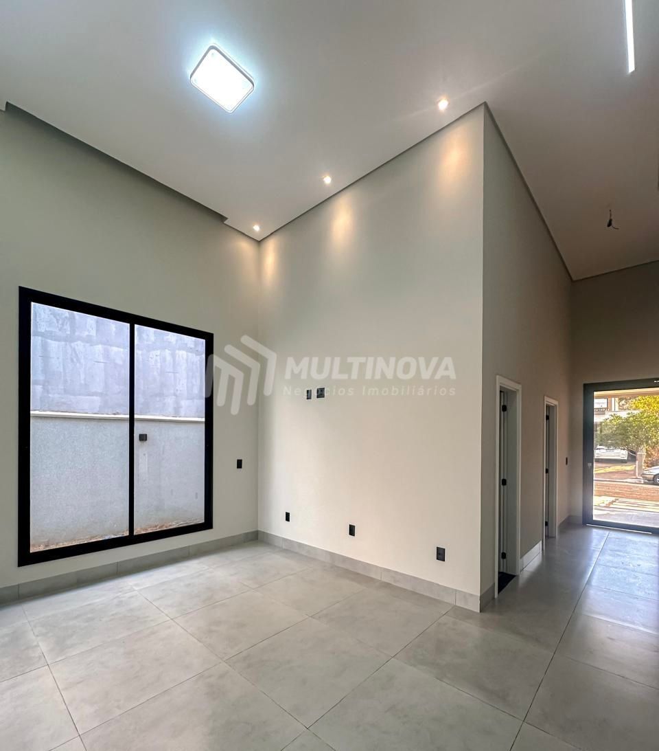 Casa de Condomínio com 3 quartos à venda, 170m² — foto 3 de 15
