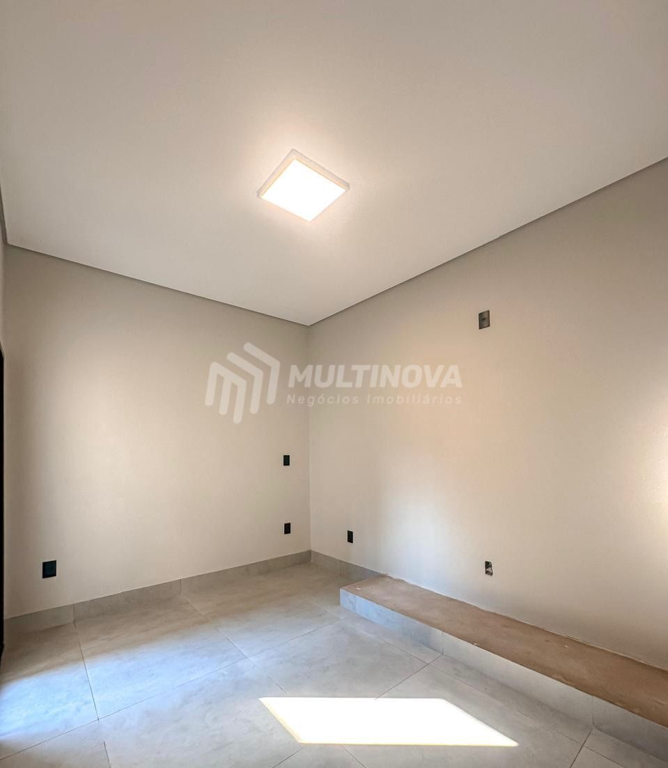 Casa de Condomínio com 3 quartos à venda, 170m² — foto 9 de 15