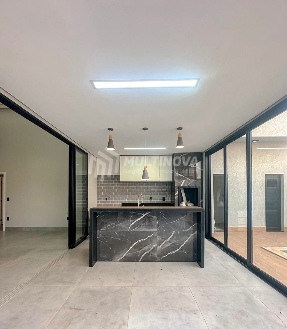 Casa de Condomínio com 3 quartos à venda, 170m² — foto 5 de 15