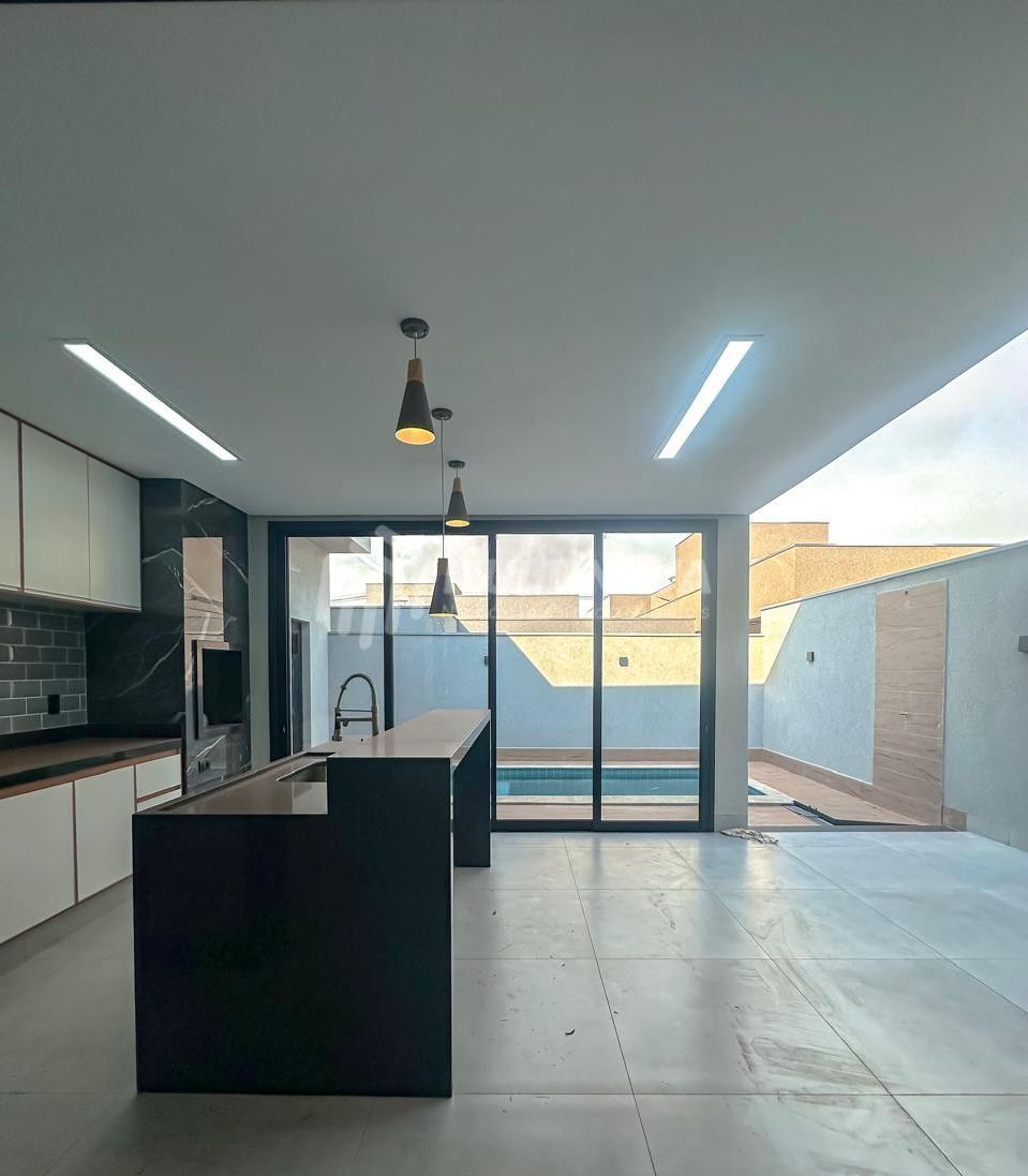 Casa de Condomínio com 3 quartos à venda, 170m² — foto 4 de 15