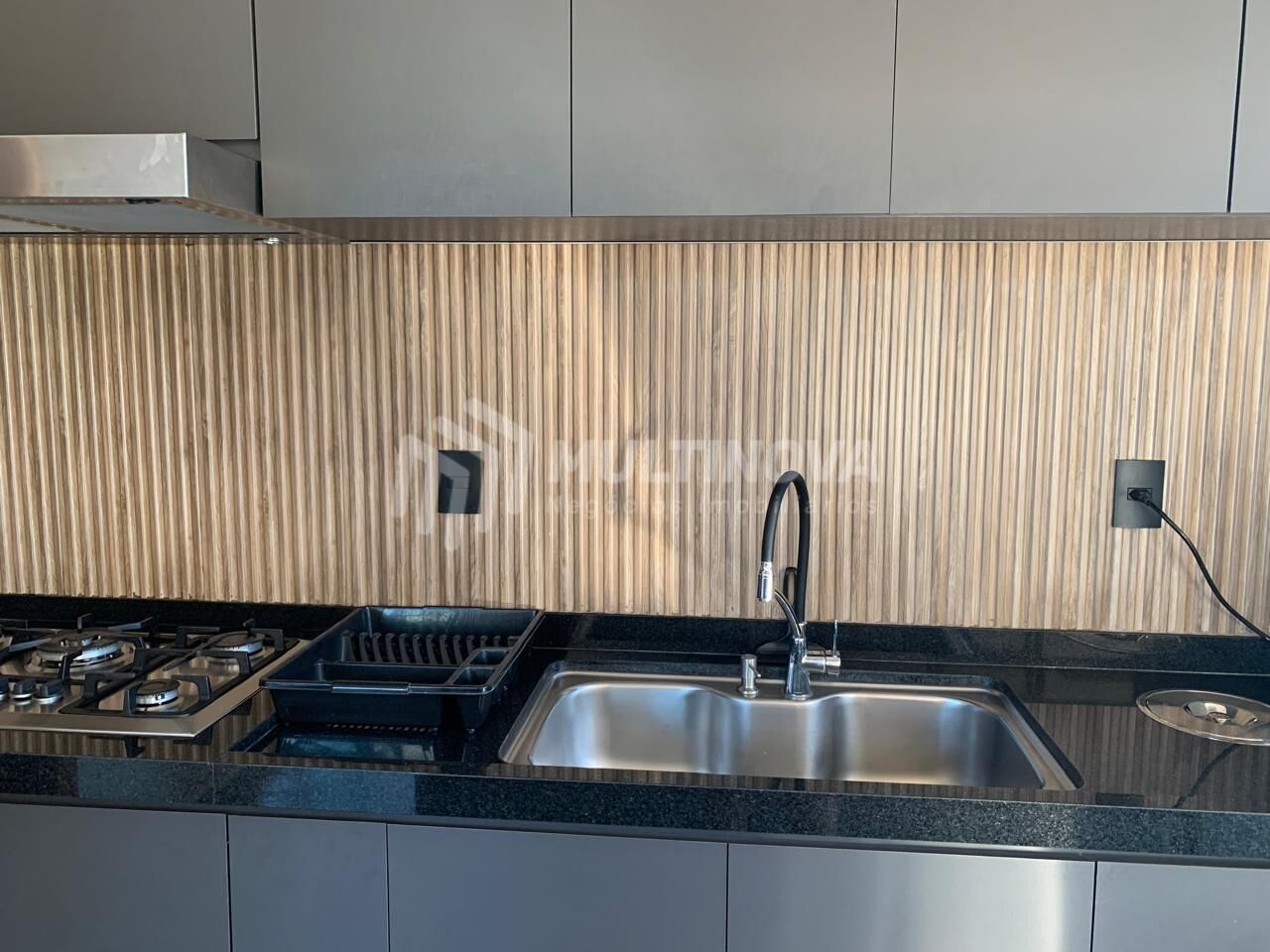 Casa de Condomínio com 3 quartos à venda, 251m² — foto 7 de 32