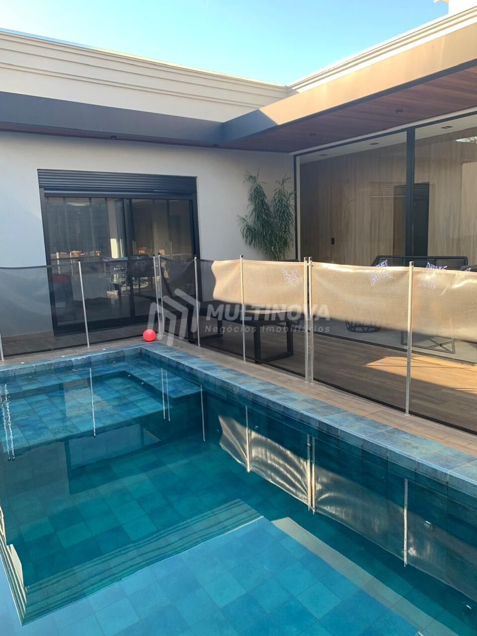 Casa de Condomínio com 3 quartos à venda, 251m² — foto 12 de 32