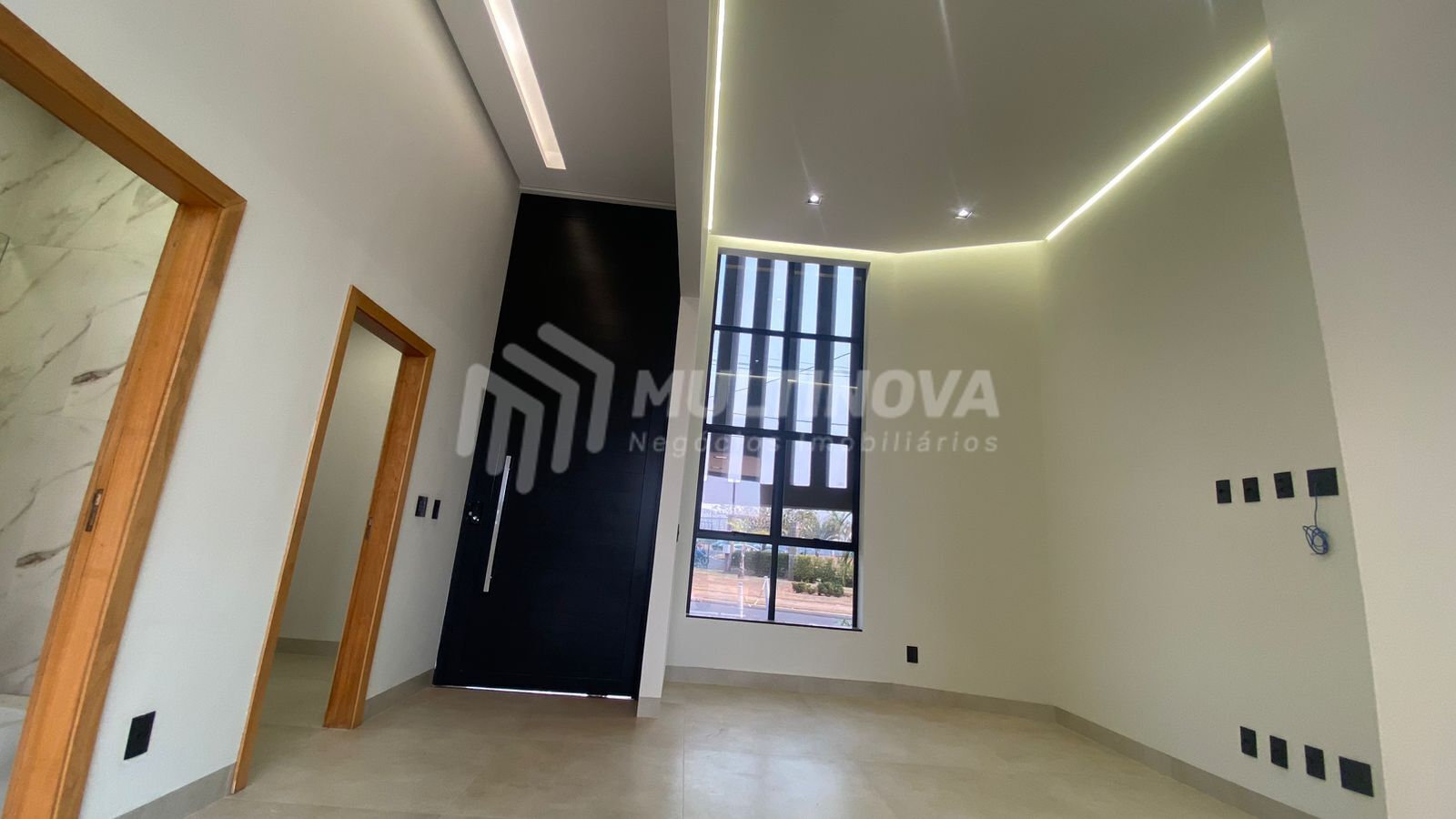 Casa de Condomínio com 3 quartos à venda, 174m² — foto 4 de 28