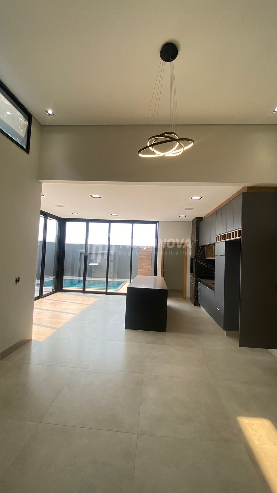 Casa de Condomínio com 3 quartos à venda, 174m² — foto 6 de 28