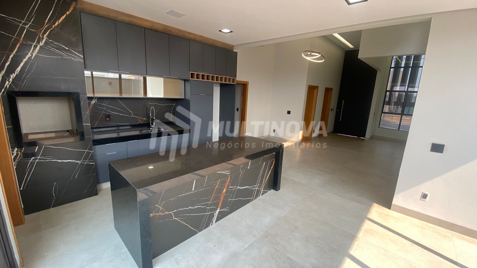 Casa de Condomínio com 3 quartos à venda, 174m² — foto 11 de 28