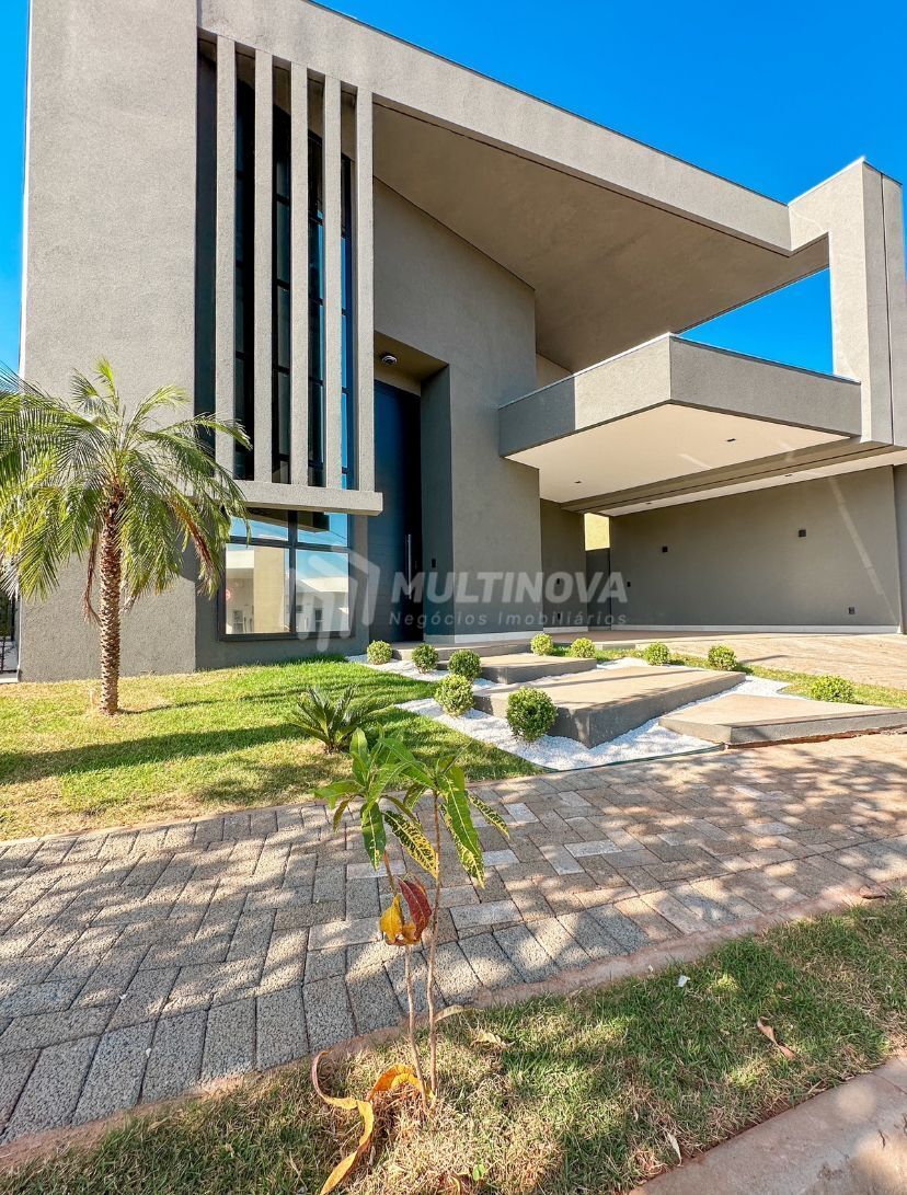 Casa de Condomínio com 3 quartos à venda, 174m² — foto 1 de 28