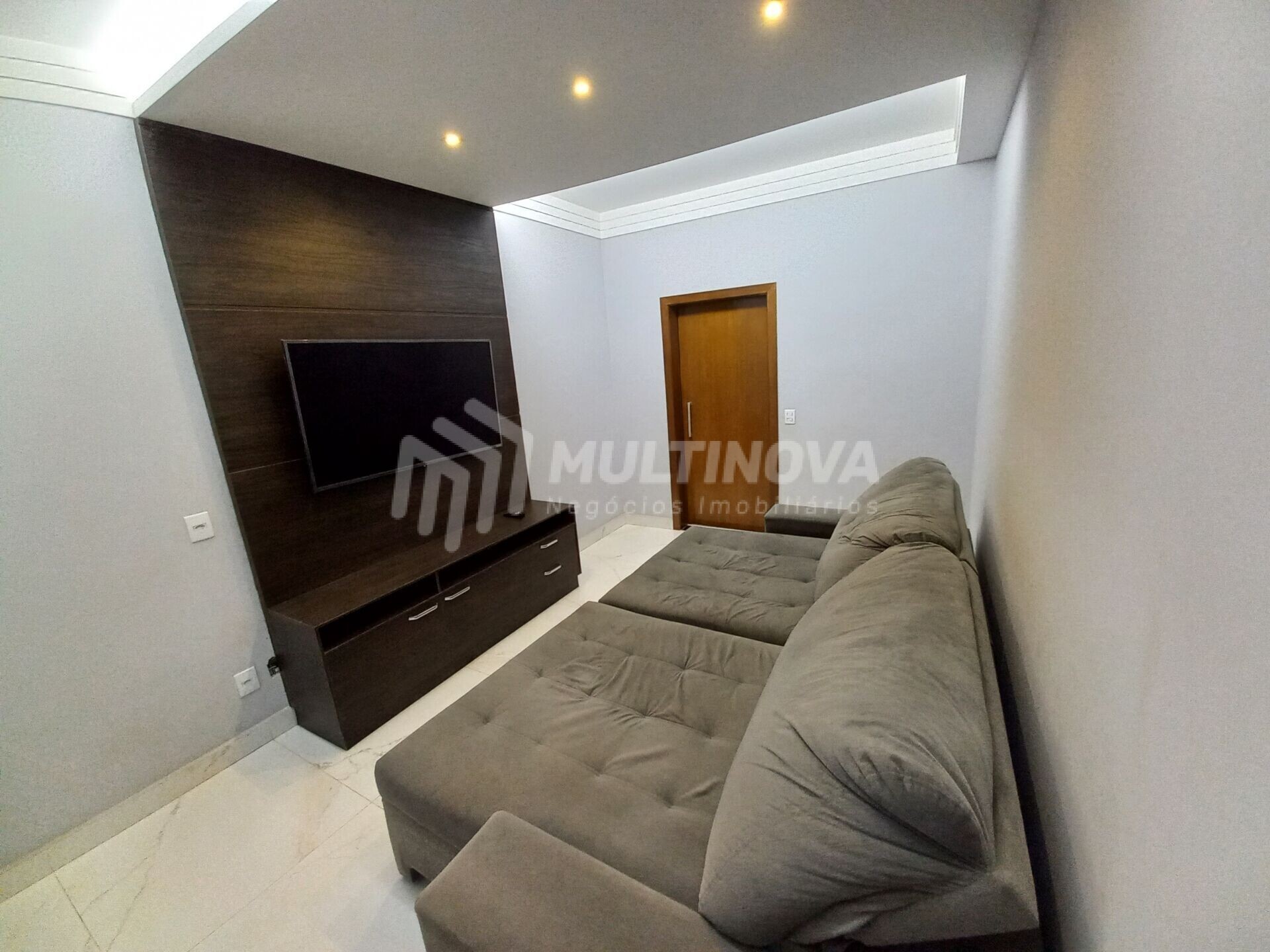 Casa de Condomínio com 3 quartos à venda, 219m² — foto 8 de 20