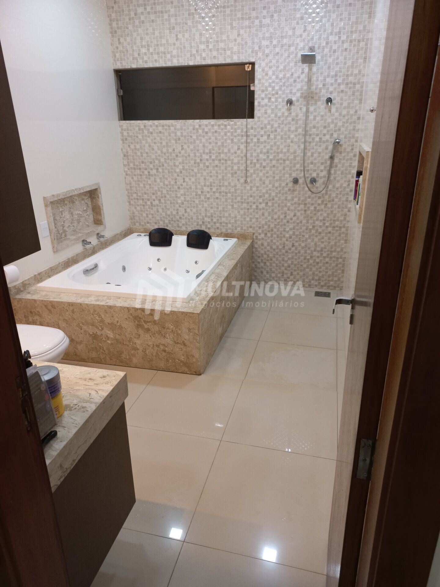 Casa de Condomínio com 3 quartos à venda, 219m² — foto 15 de 20