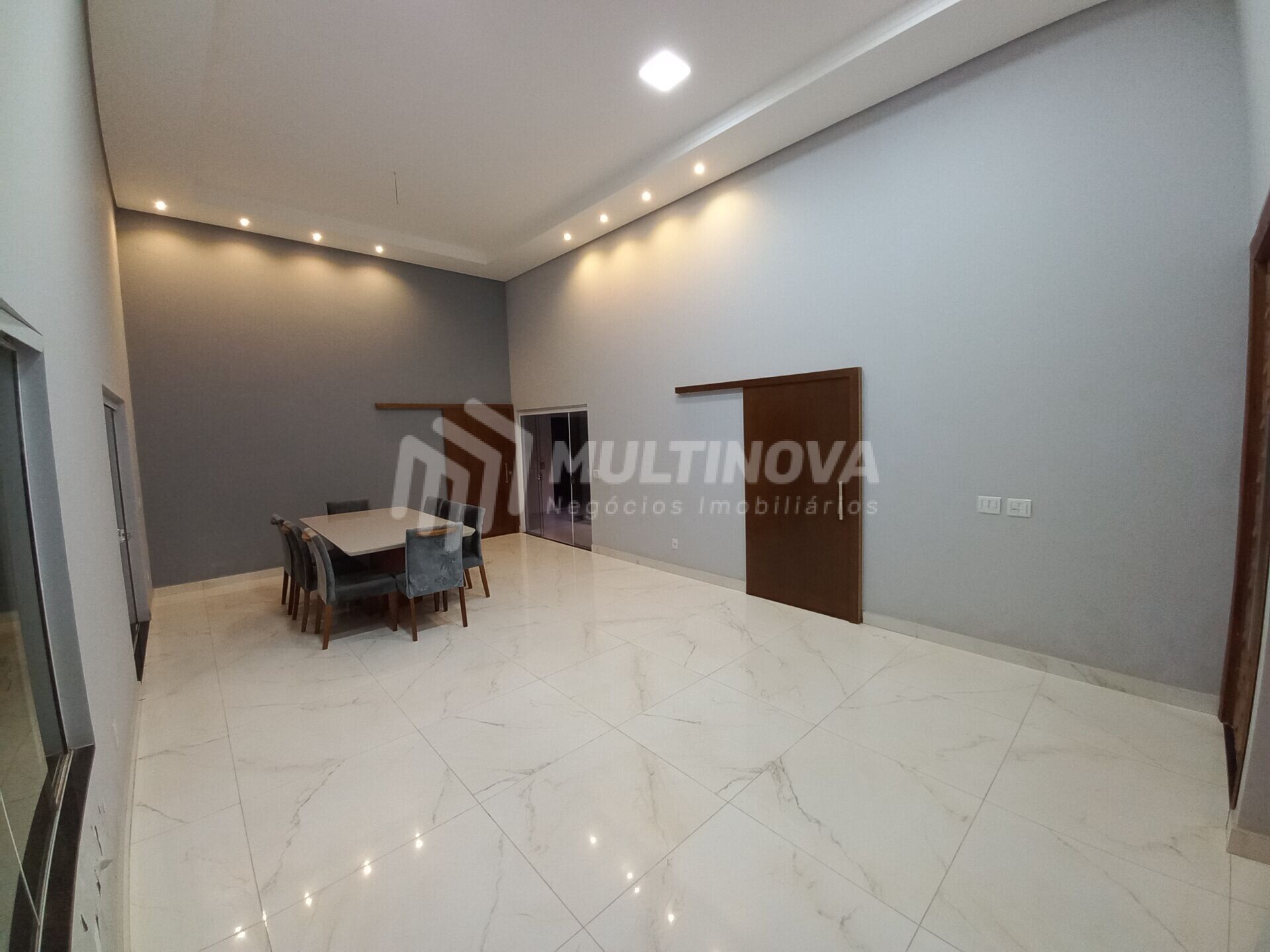 Casa de Condomínio com 3 quartos à venda, 219m² — foto 5 de 20