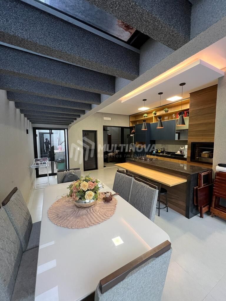 Casa de Condomínio com 3 quartos à venda, 167m² — foto 7 de 16