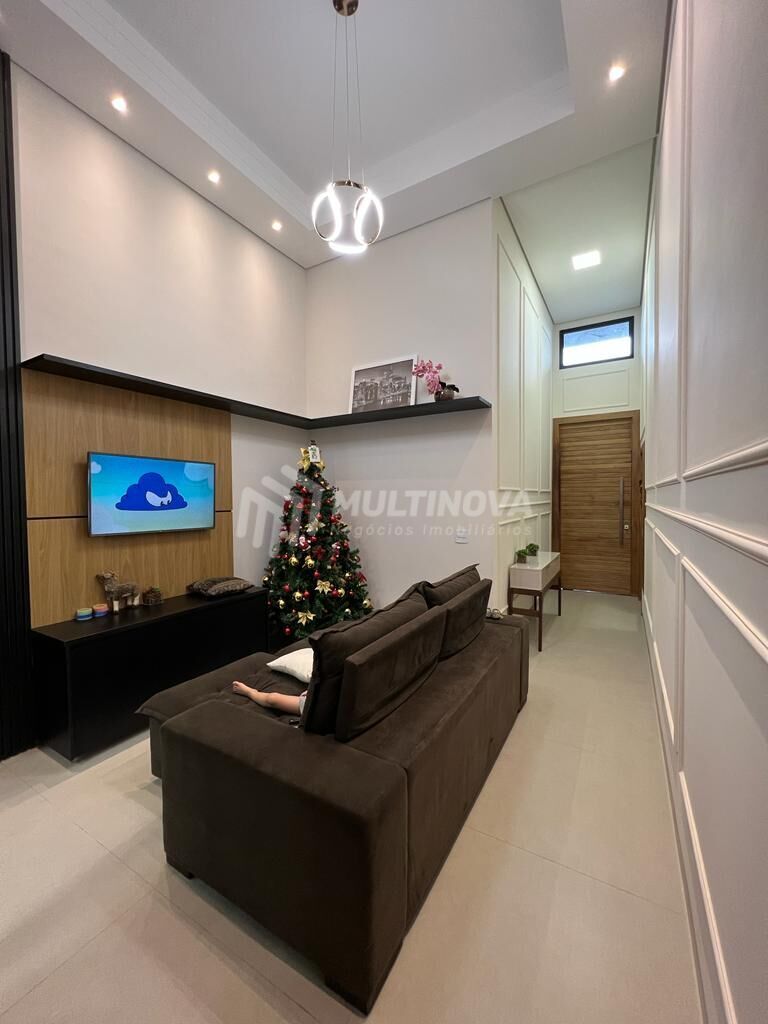 Casa de Condomínio com 3 quartos à venda, 167m² — foto 2 de 16