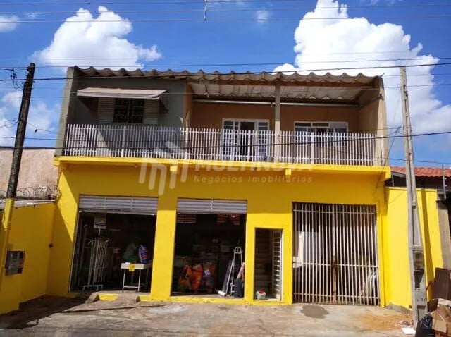 Loja / Salão / Ponto Comercial à venda, 240m² — foto 1 de 6