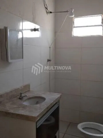 Loja / Salão / Ponto Comercial à venda, 240m² — foto 4 de 6