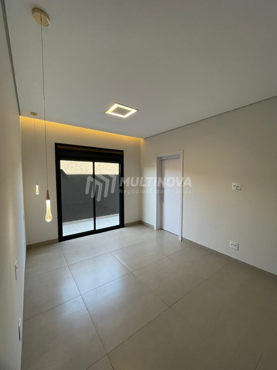 Casa de Condomínio com 3 quartos à venda, 223m² — foto 25 de 36