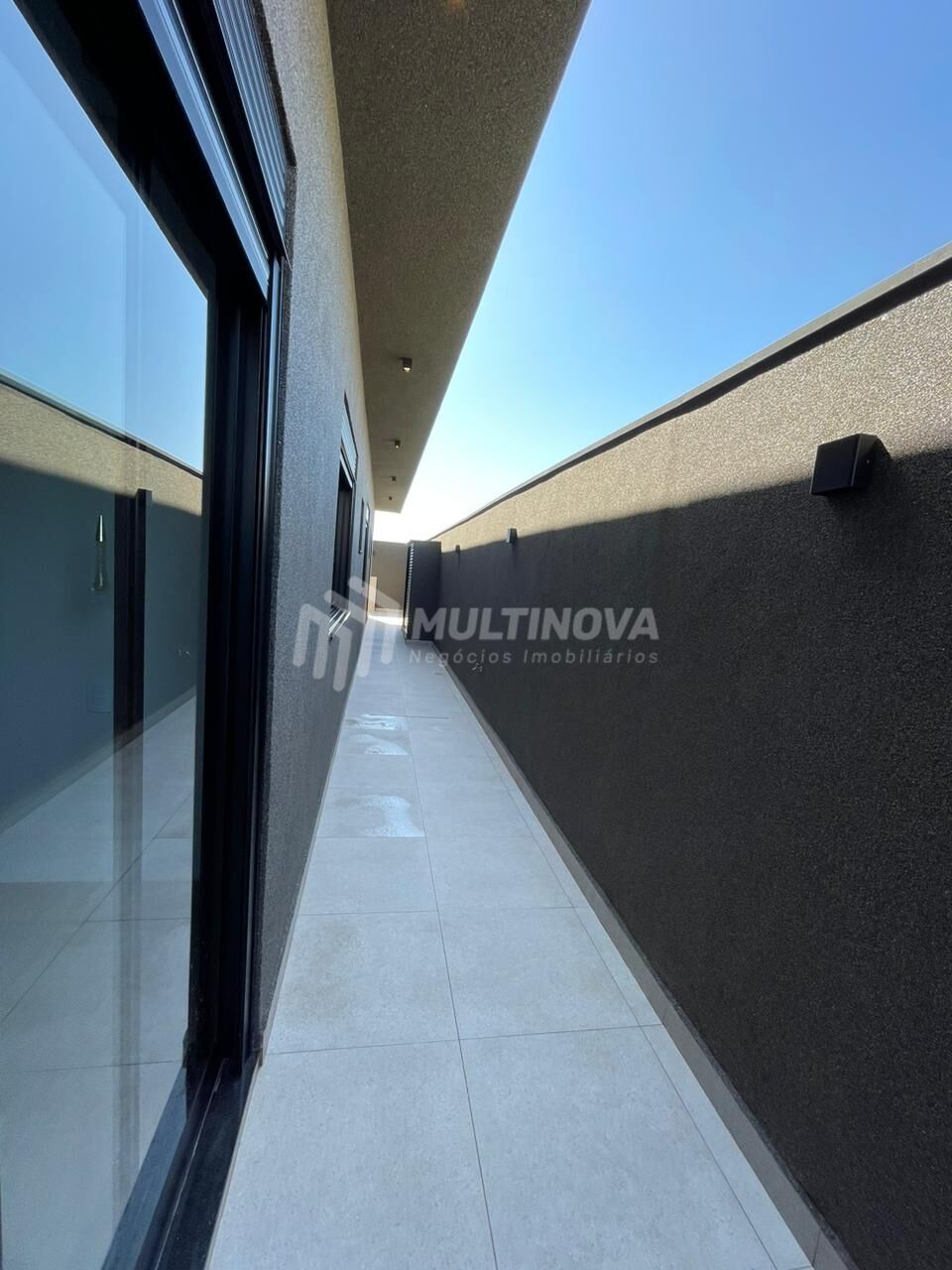 Casa de Condomínio com 3 quartos à venda, 223m² — foto 19 de 36