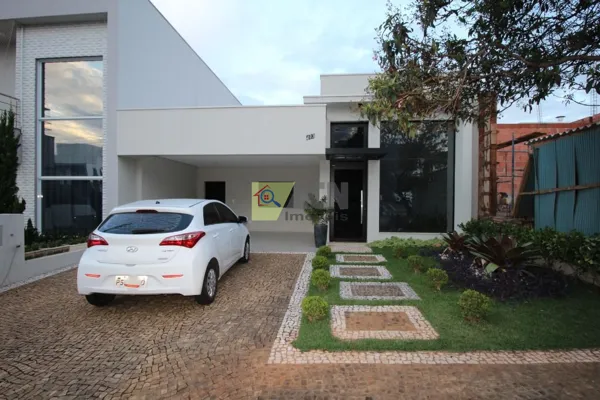 Casa à venda - Condomínio Real Park