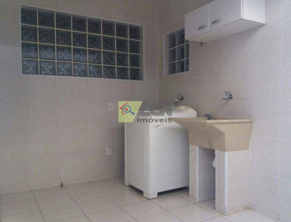Casa, 3 quartos, 200 m² - Foto 9
