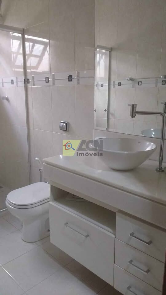 Casa, 3 quartos, 200 m² - Foto 10