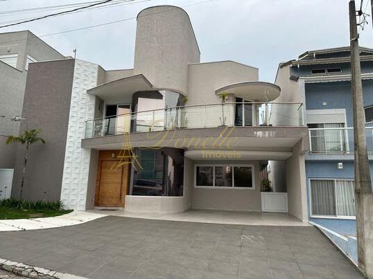 Casa, 4 quartos, 315 m² - Foto 1