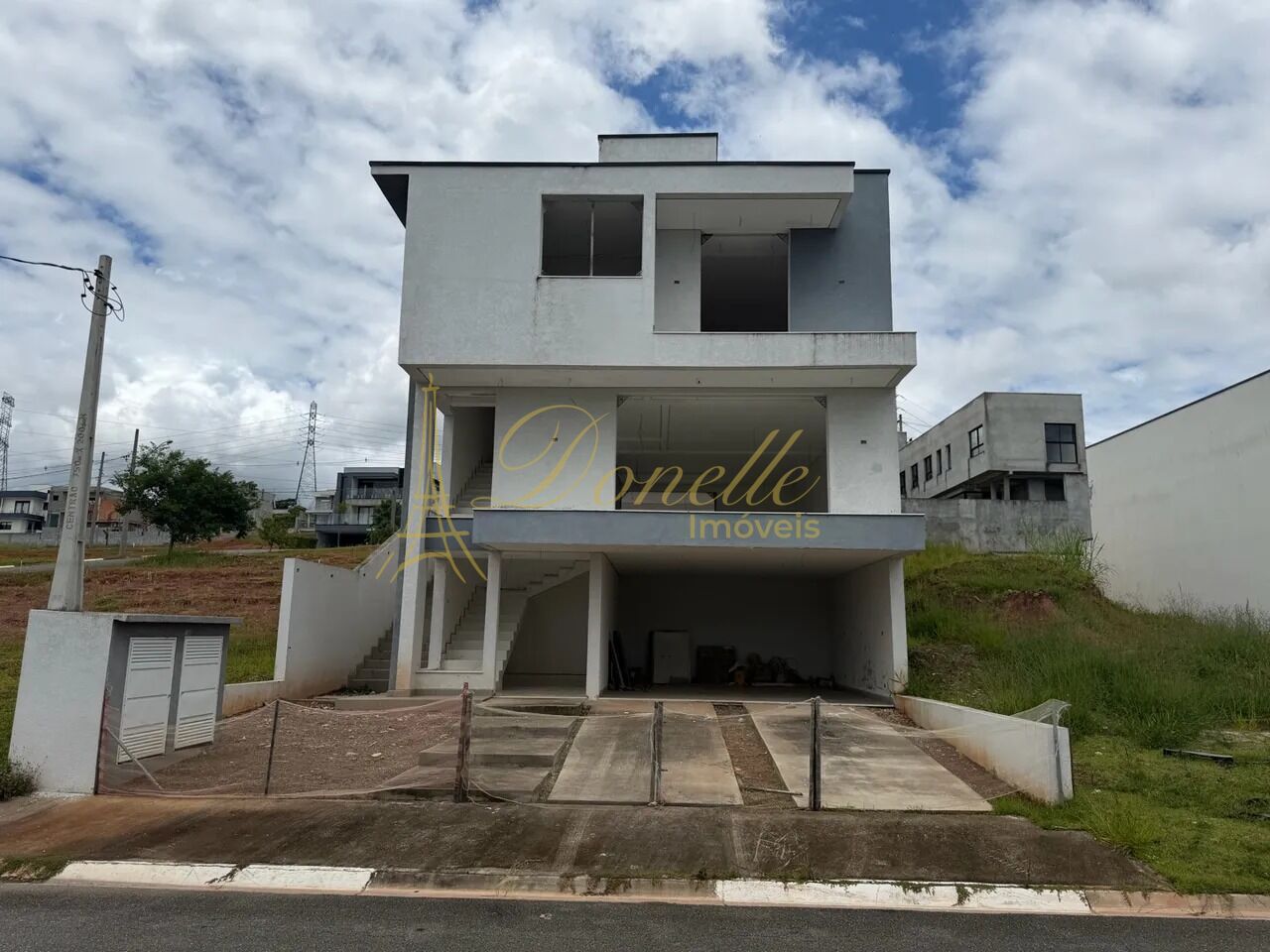 Sobrado, 360 m² - Foto 1