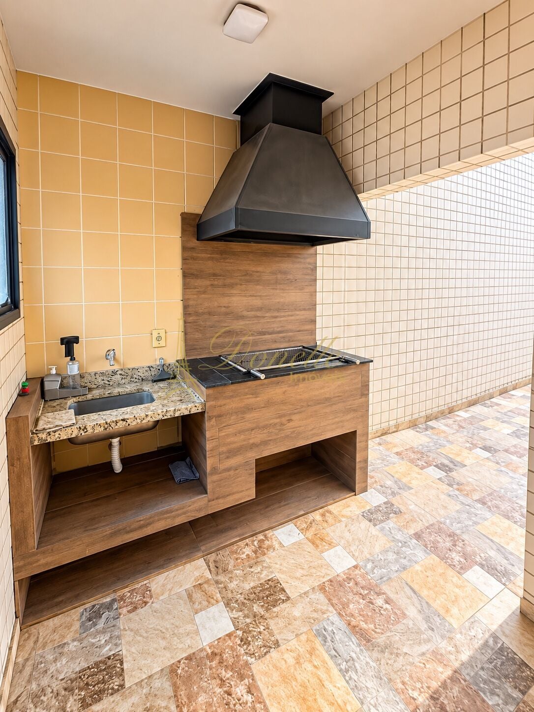 Apartamento, 3 quartos, 303 m² - Foto 2