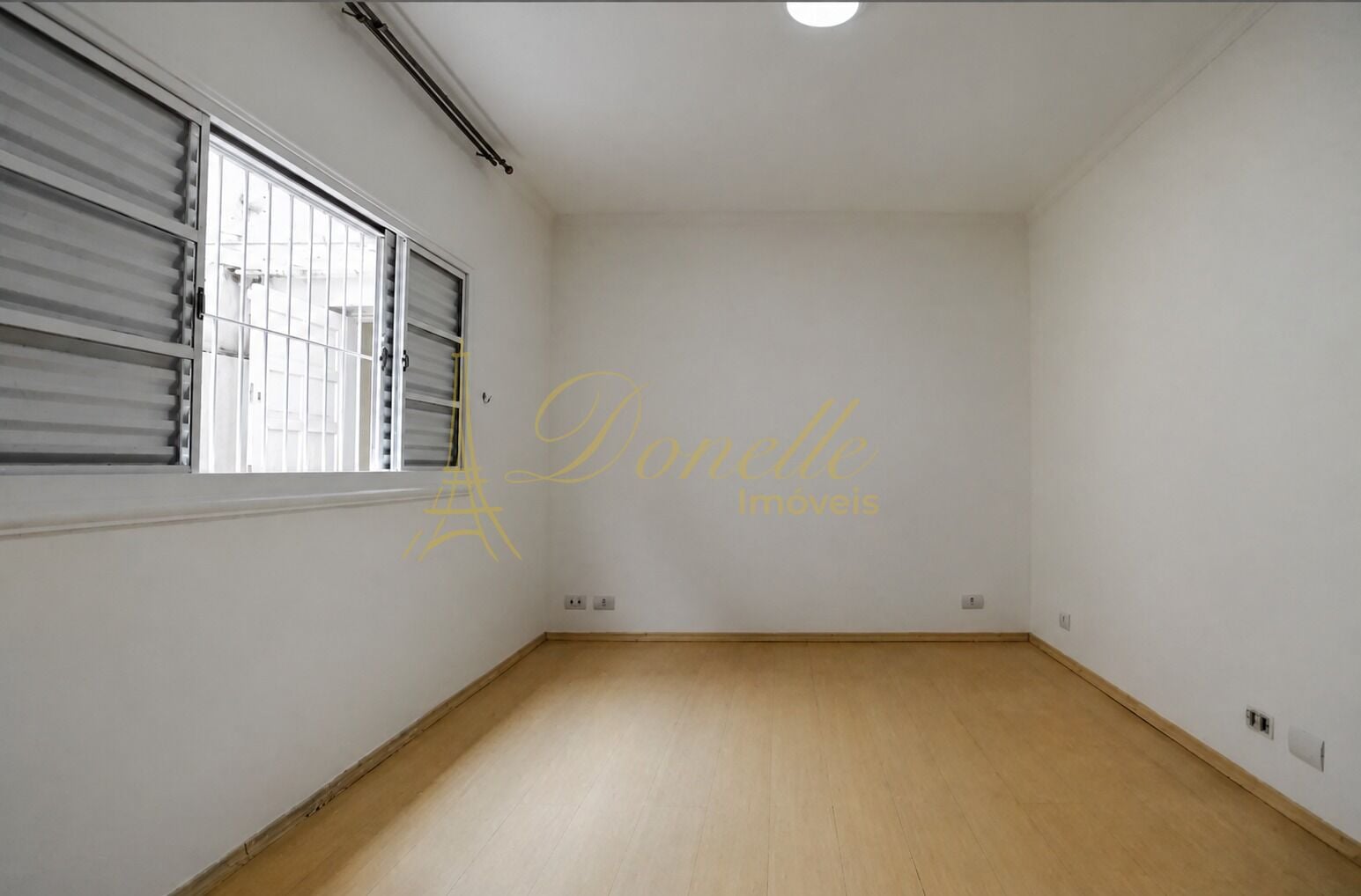 Casa, 3 quartos, 244 m² - Foto 1