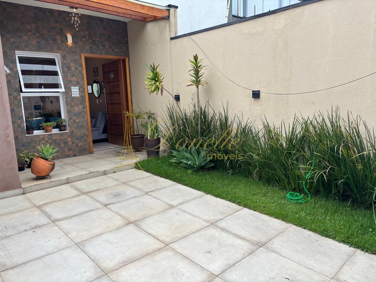 Casa, 3 quartos, 100 m² - Foto 1