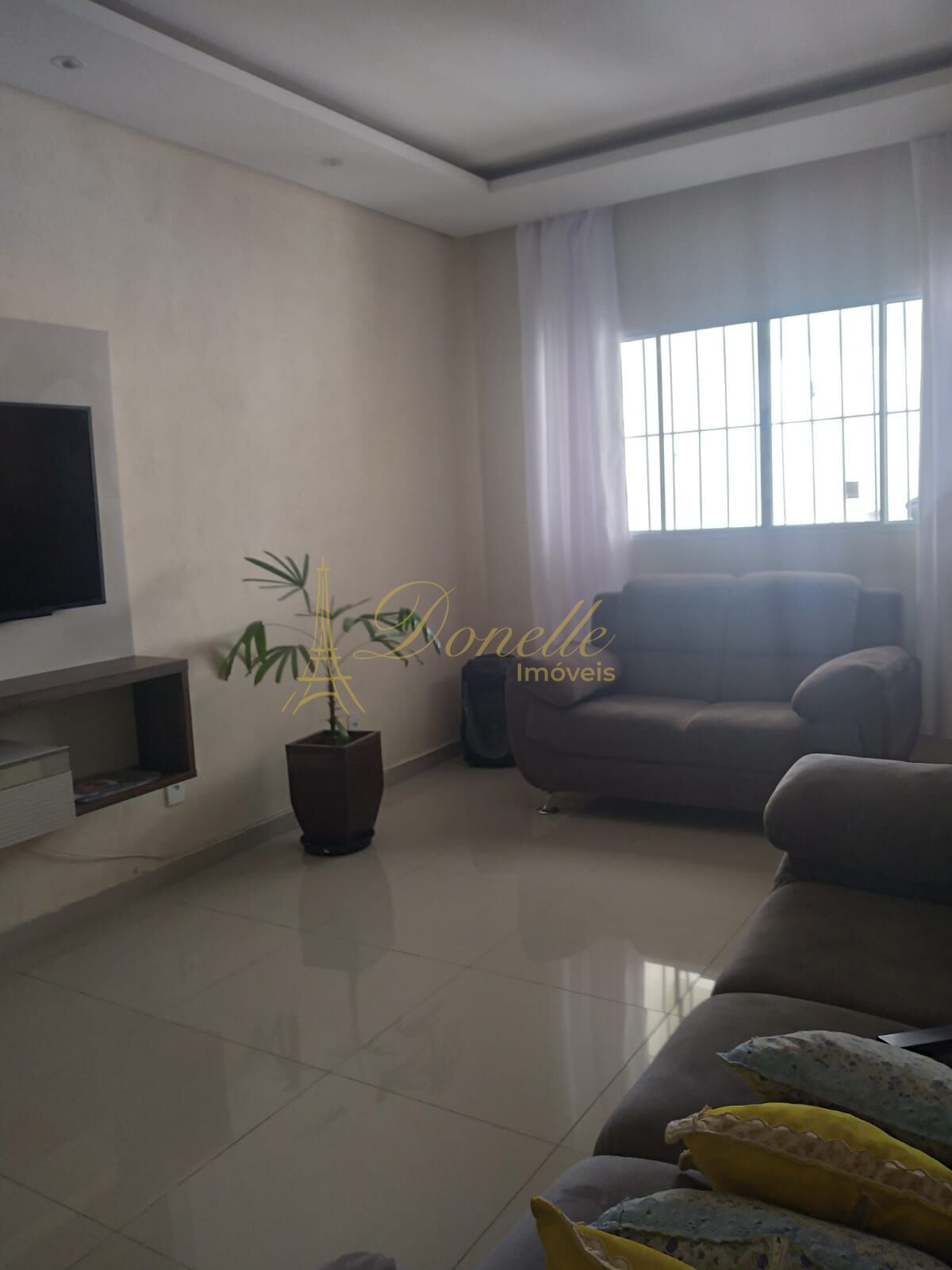 Casa, 3 quartos, 250 m² - Foto 2