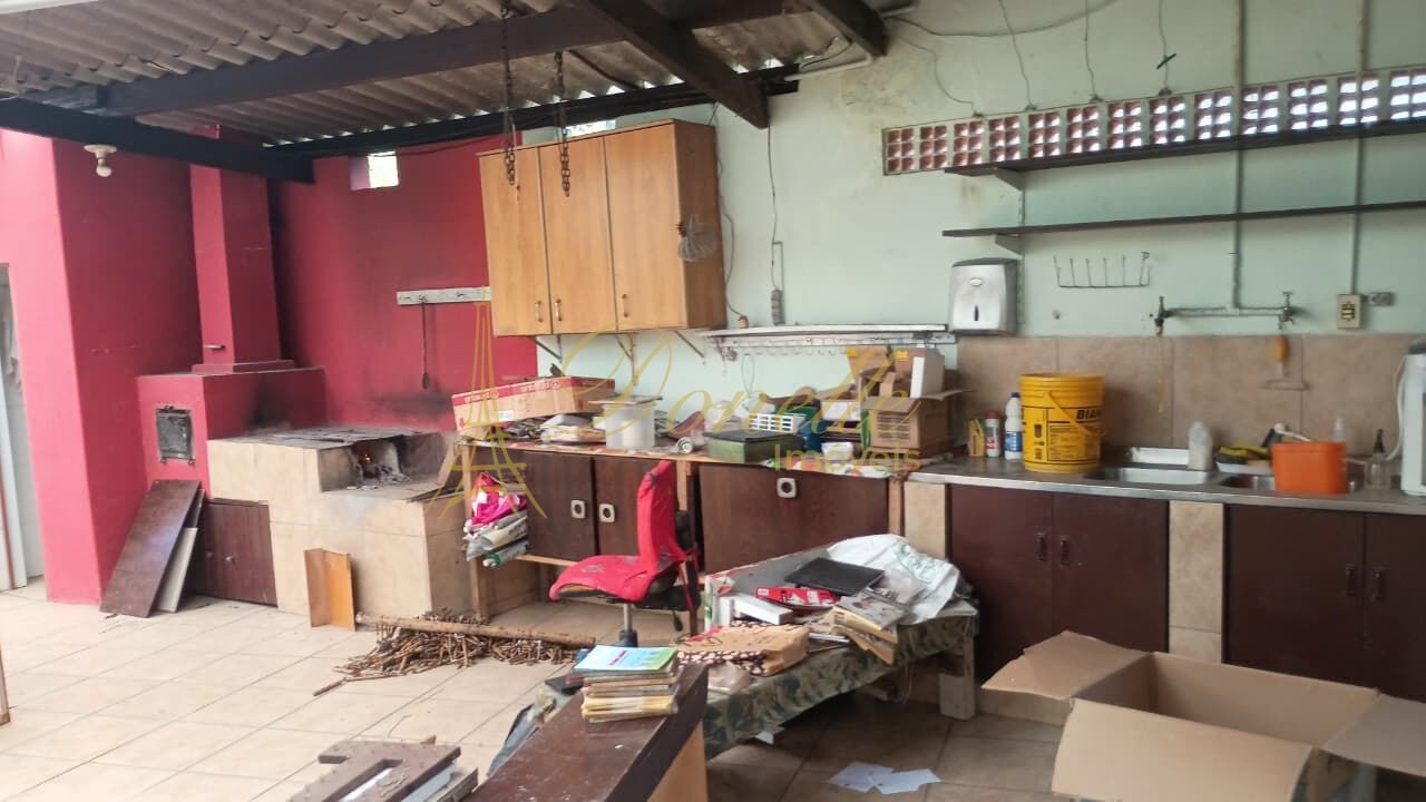 Casa, 3 quartos, 258 m² - Foto 4