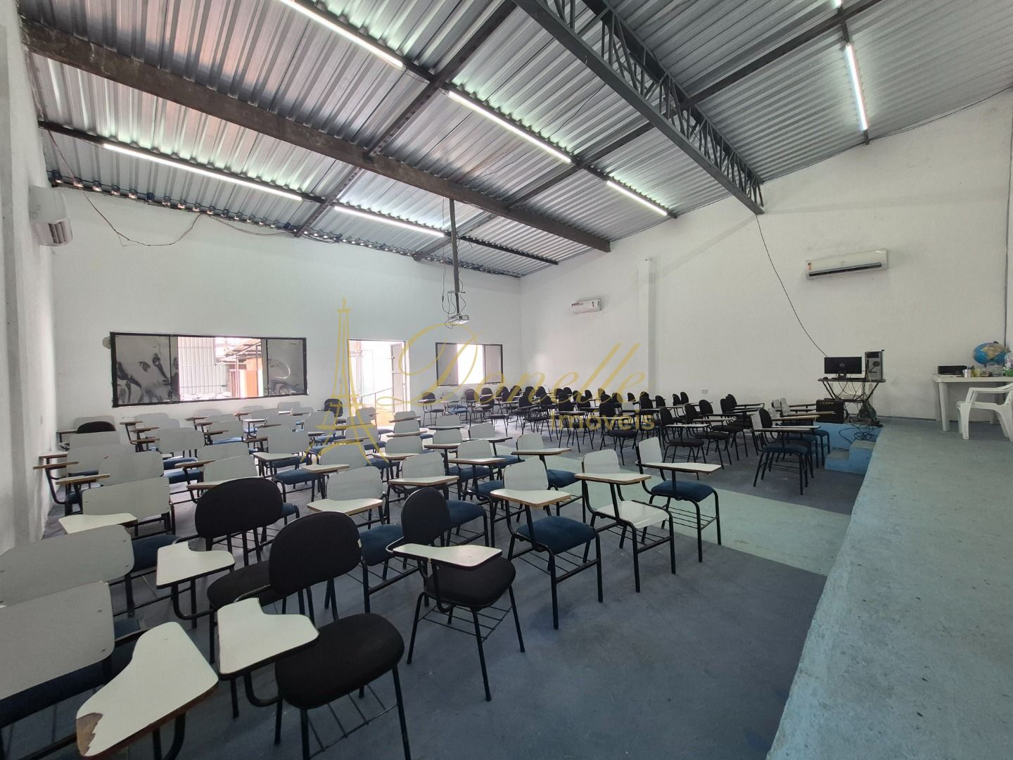 Depósito-Galpão, 570 m² - Foto 13
