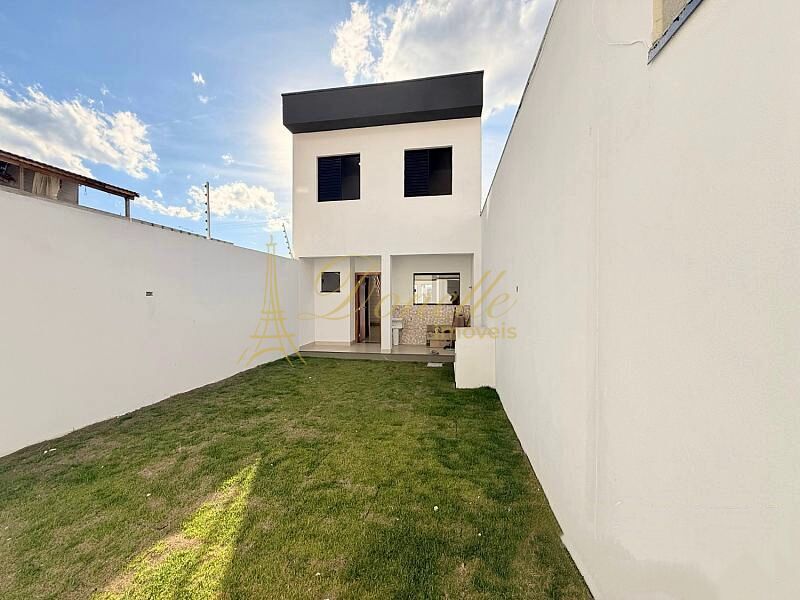 Casa, 3 quartos, 99 m² - Foto 1
