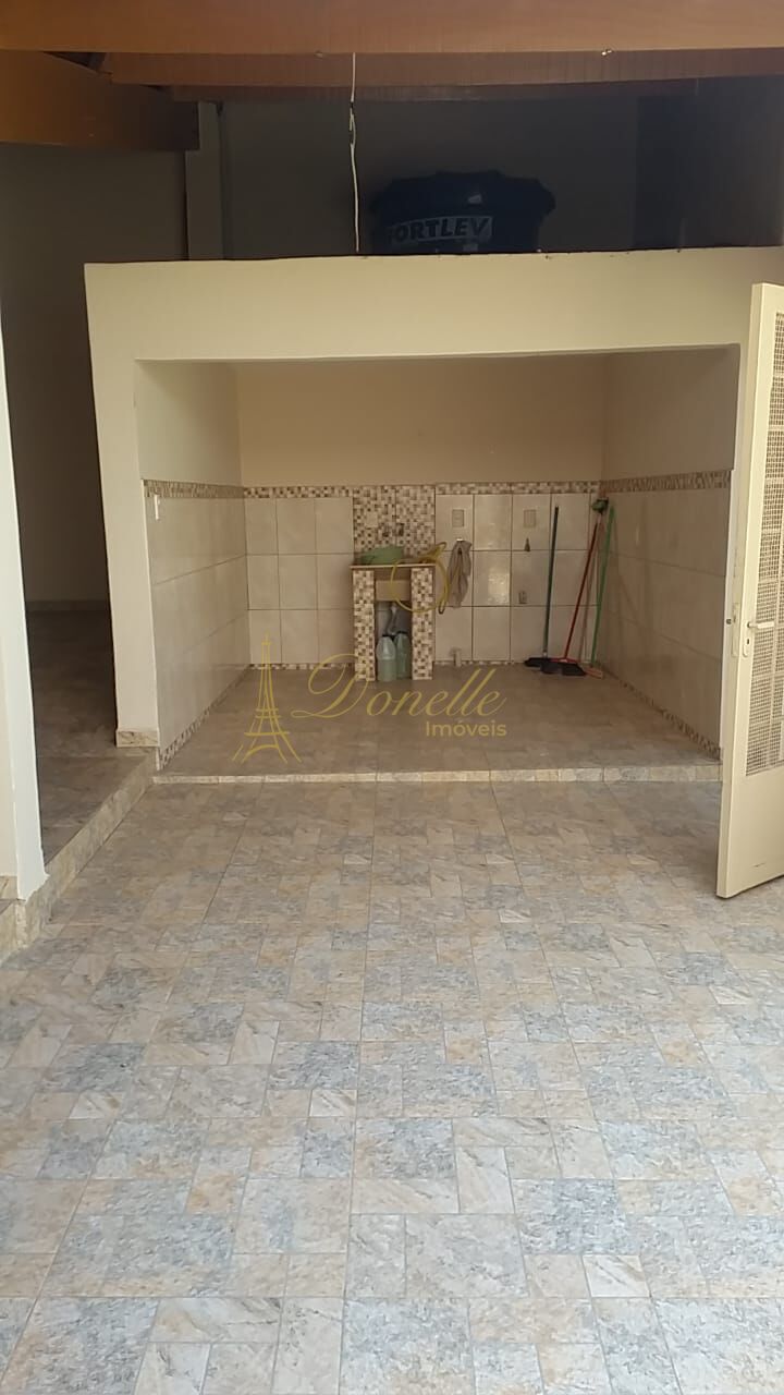 Casa, 3 quartos, 252 m² - Foto 17