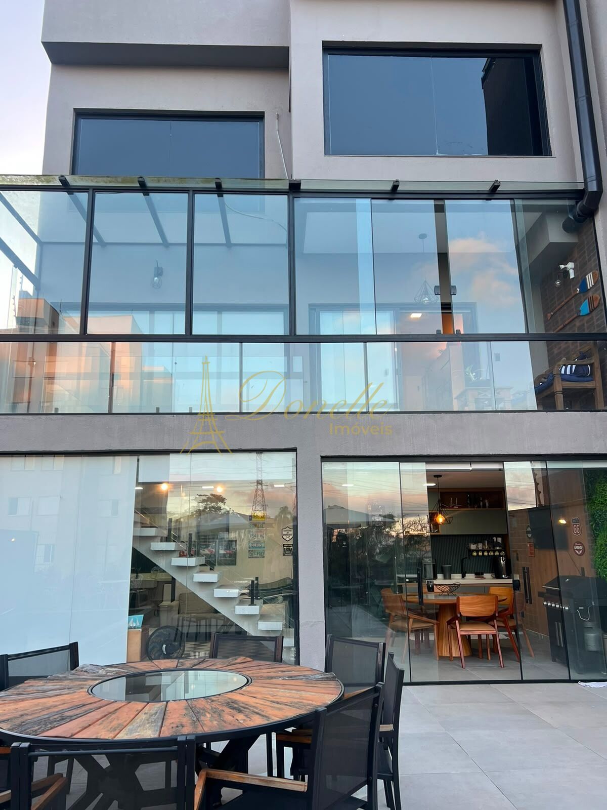 Casa, 3 quartos, 260 m² - Foto 1