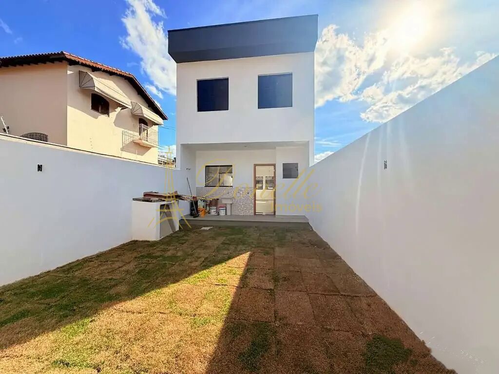 Casa, 3 quartos, 100 m² - Foto 1