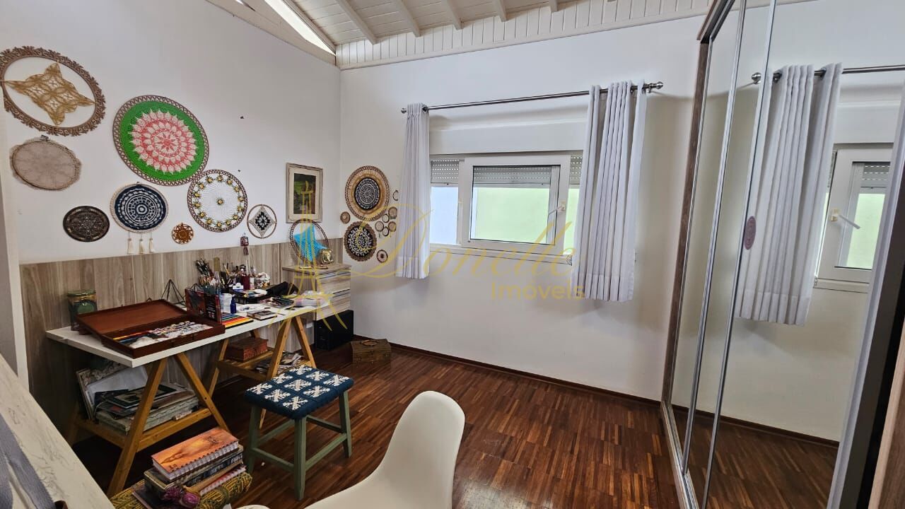 Casa, 4 quartos, 260 m² - Foto 14