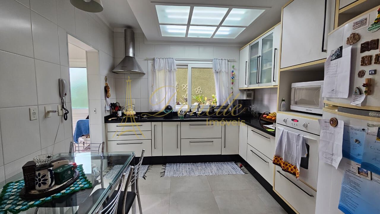 Casa, 4 quartos, 260 m² - Foto 6
