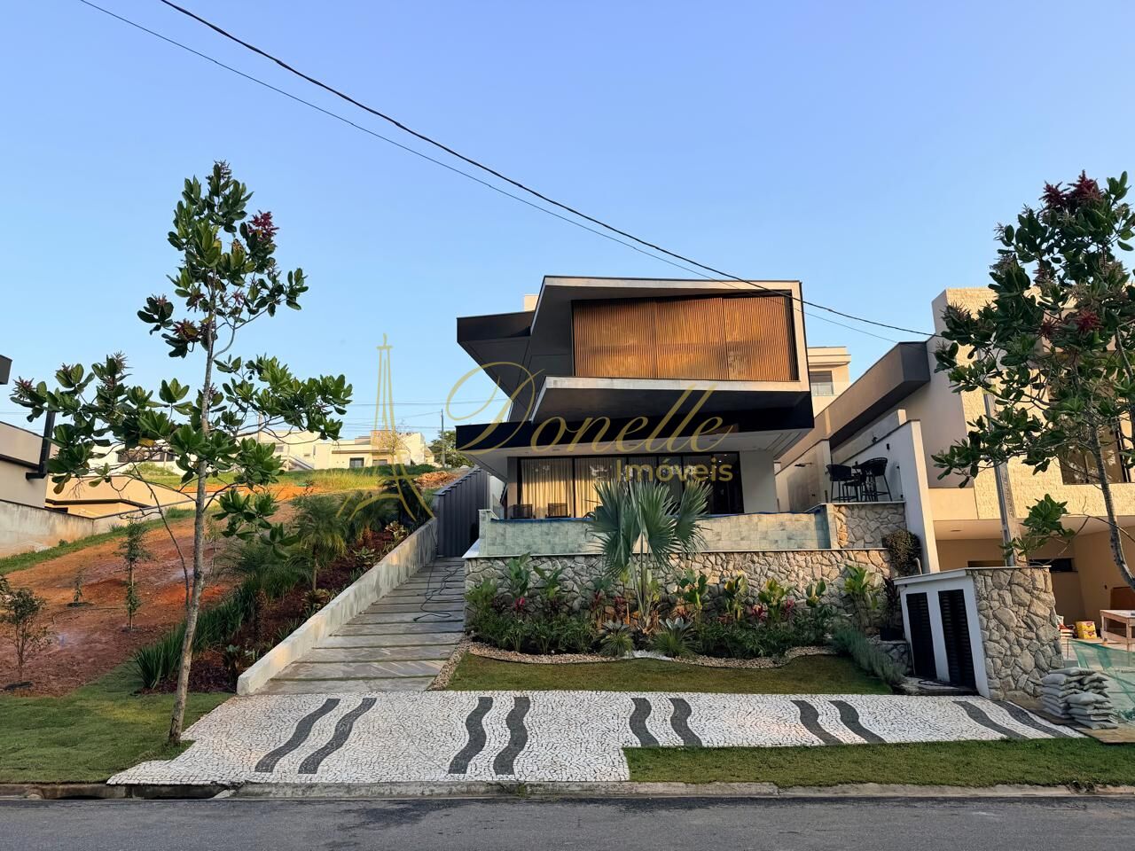 Casa, 4 quartos, 394 m² - Foto 1