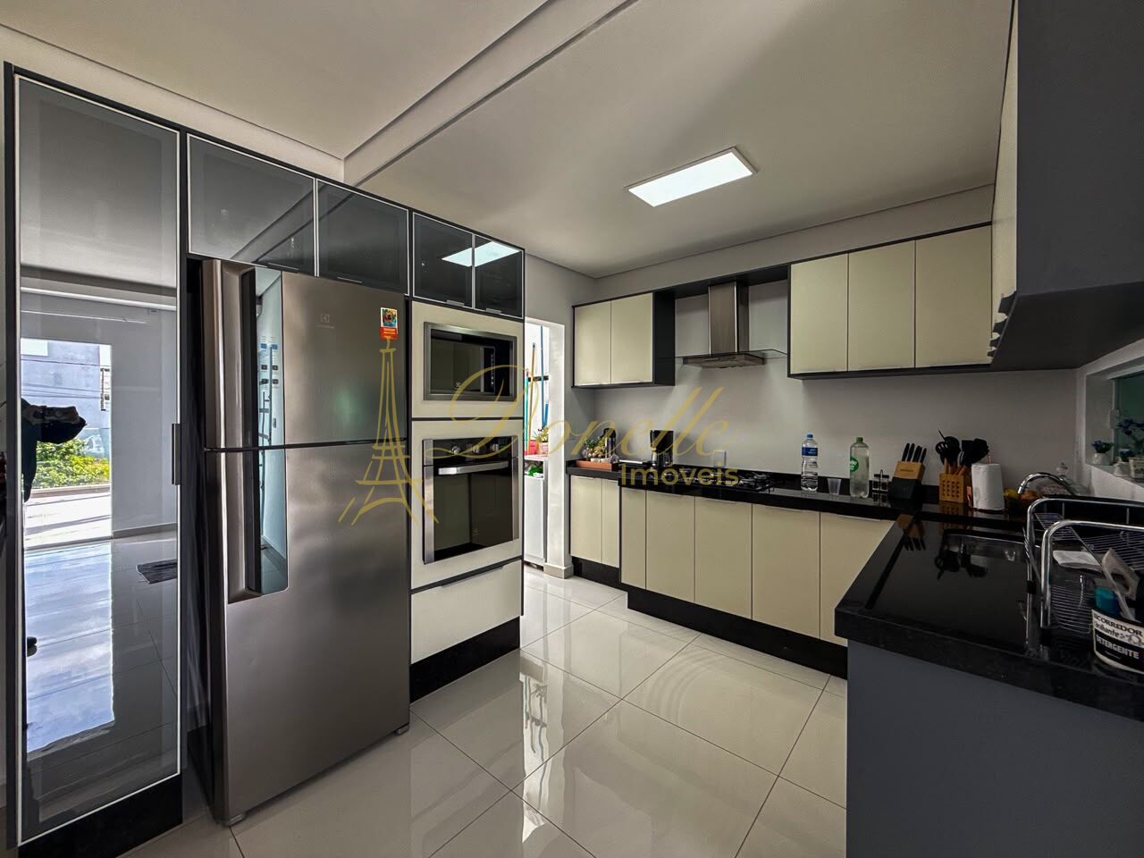 Casa, 3 quartos, 240 m² - Foto 19