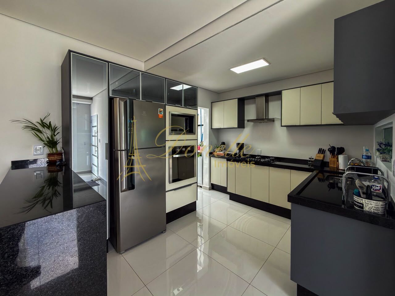 Casa, 3 quartos, 240 m² - Foto 40