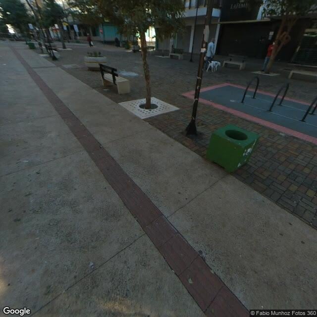 Imagem estática do "Street View" da localização