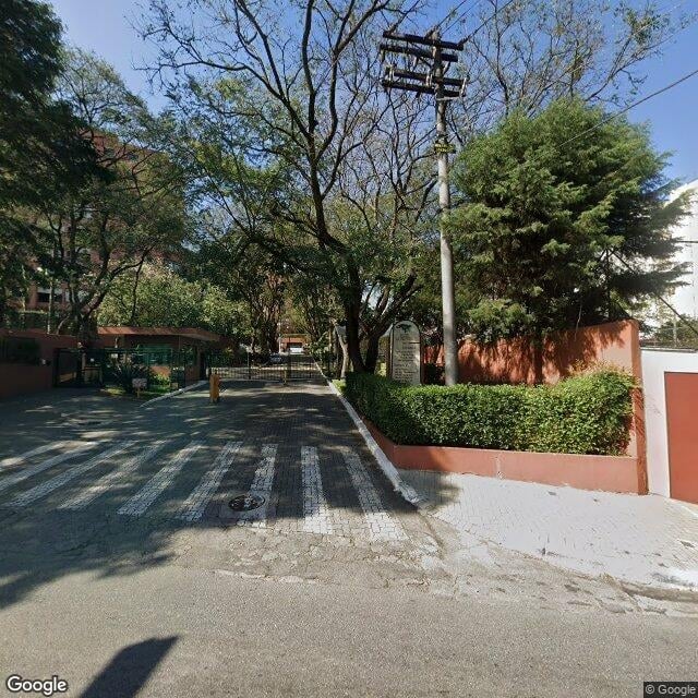 Imagem estática do "Street View" da localização