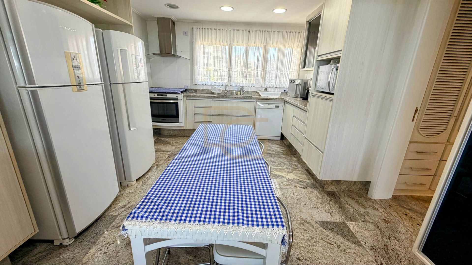 Apartamento, 5 quartos, 236 m² - Foto 9