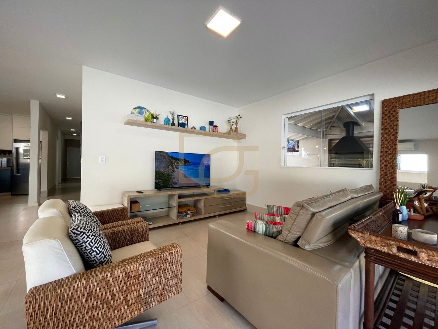 Casa, 4 quartos, 240 m² - Foto 23