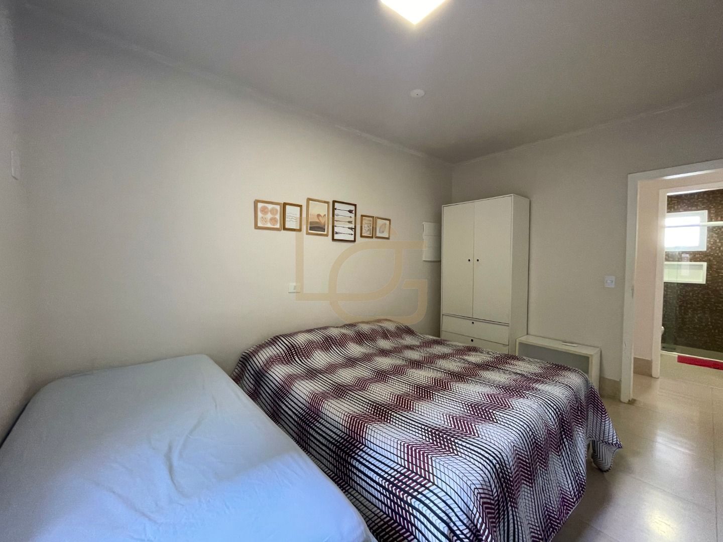 Casa, 4 quartos, 240 m² - Foto 33