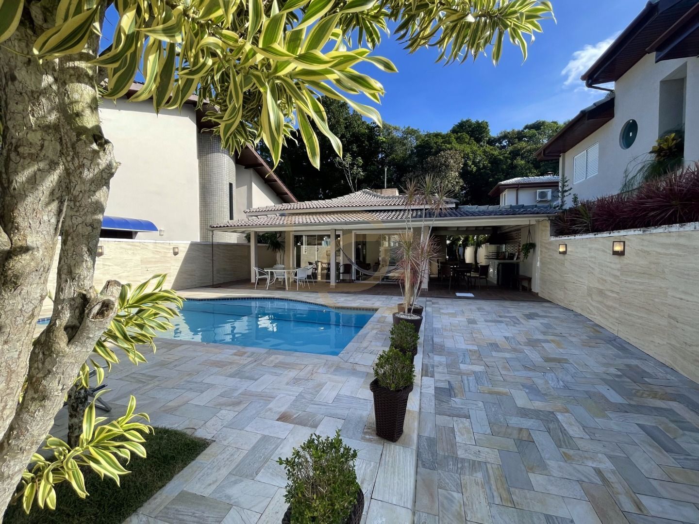 Casa, 4 quartos, 240 m² - Foto 7